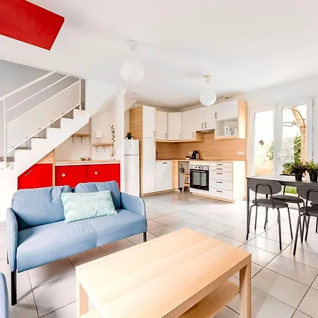 Le Murier - Maison De Avec Patio Parking - 6 Pers Holiday home *