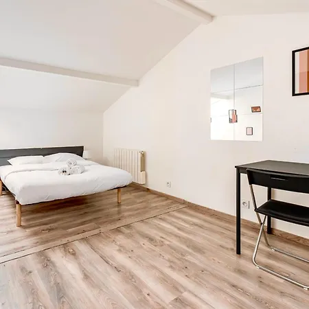 Le Murier - Maison De Avec Patio Parking - 6 Pers Hébergement de vacances